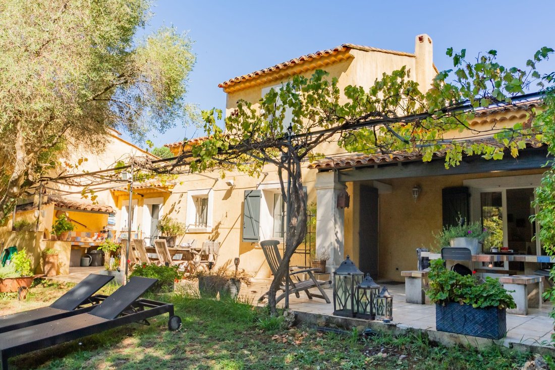 Villa in Gassin, Provence-Alpes-Côte d'Azur, France 1 - 17540866