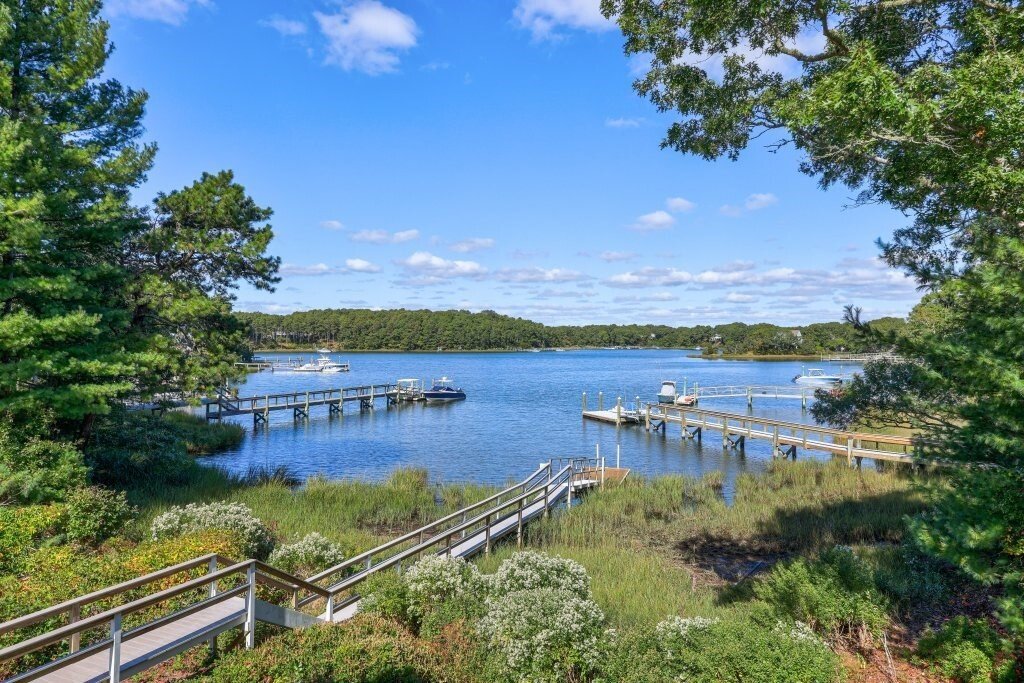 House in Mashpee, Massachusetts, United States 4 - 17543822