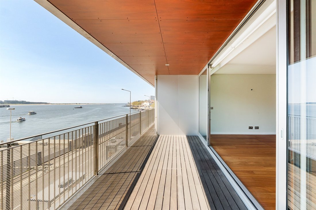 Apartment in Cedofeita, Santo Ildefonso, Se, Miragaia, Sao Nicolau e Vitoria, Porto District, Portugal 2 - 16847874