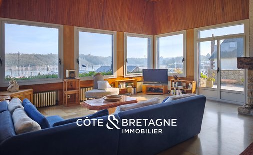 House in Lézardrieux, Brittany, France 1