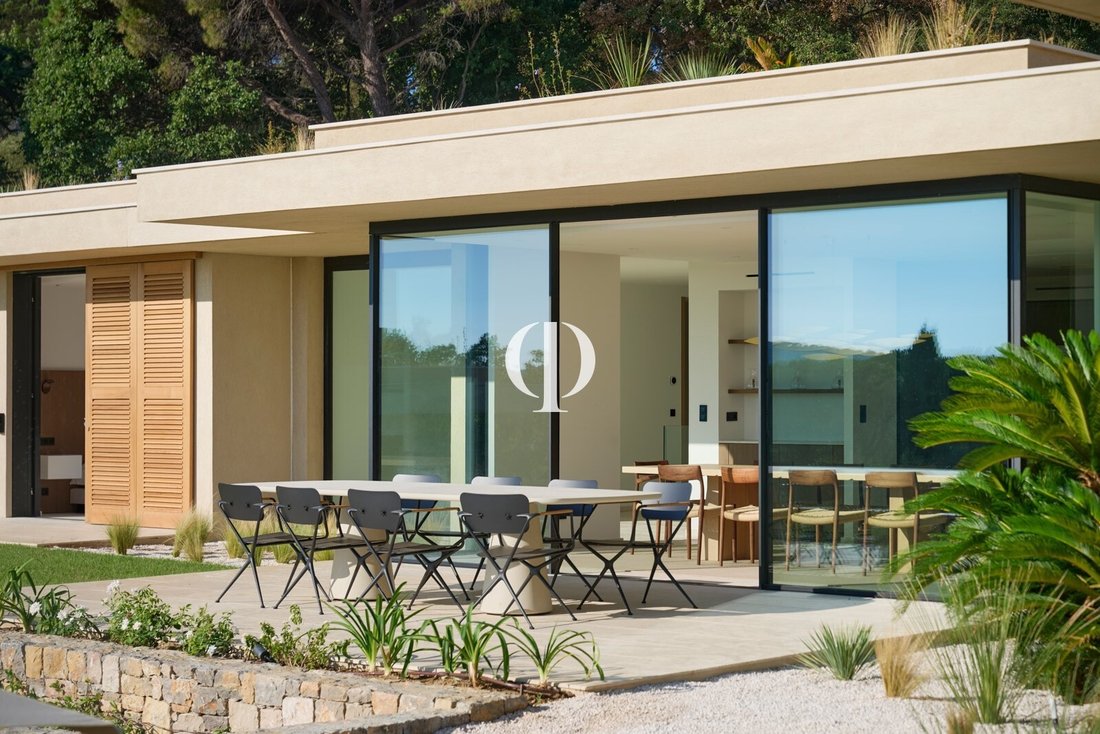 House in Ramatuelle, Provence-Alpes-Côte d'Azur, France 4 - 17540782