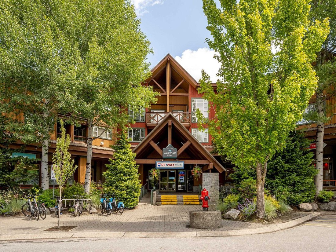 Condo in Whistler, British Columbia, Canada 1 - 17544622