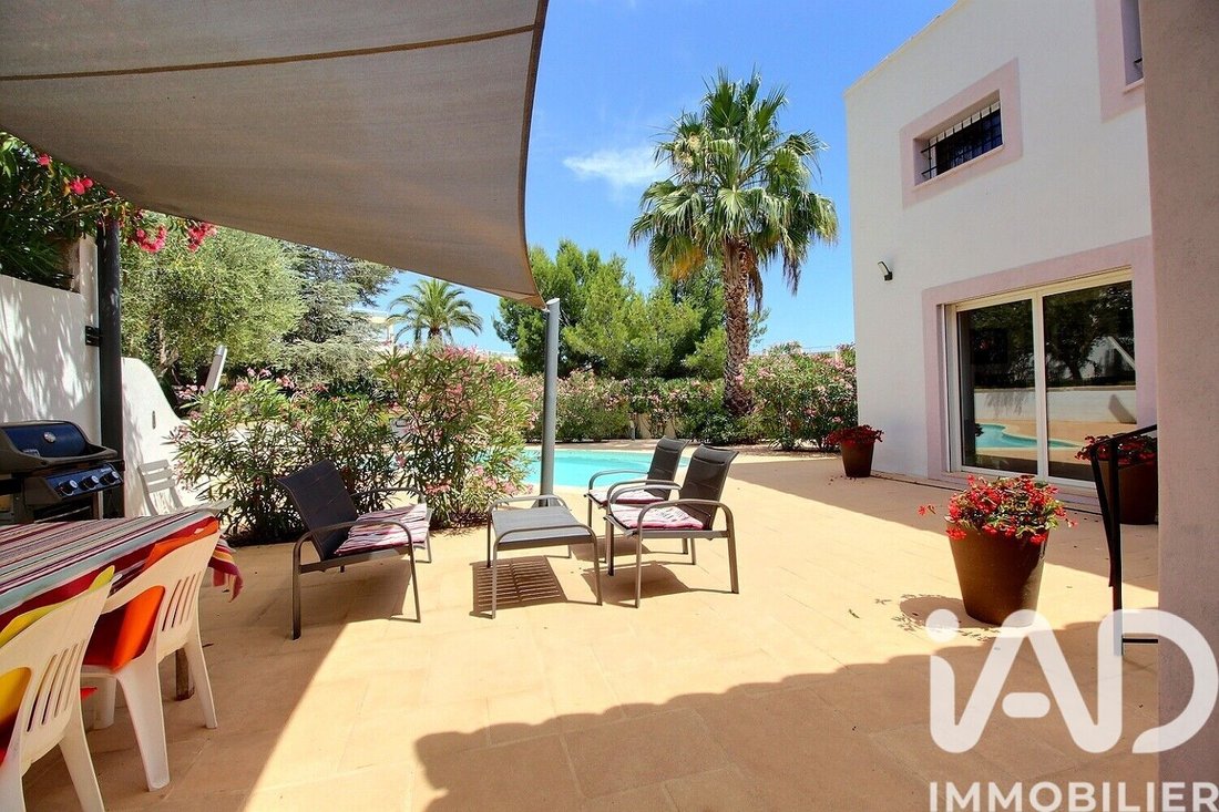 House in Bandol, Provence-Alpes-Côte d'Azur, France 1 - 17545774