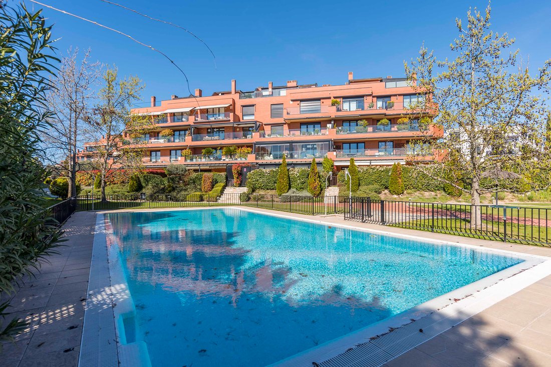 House in Pozuelo de Alarcon, Comunidad de Madrid, Spain 4 - 17539238