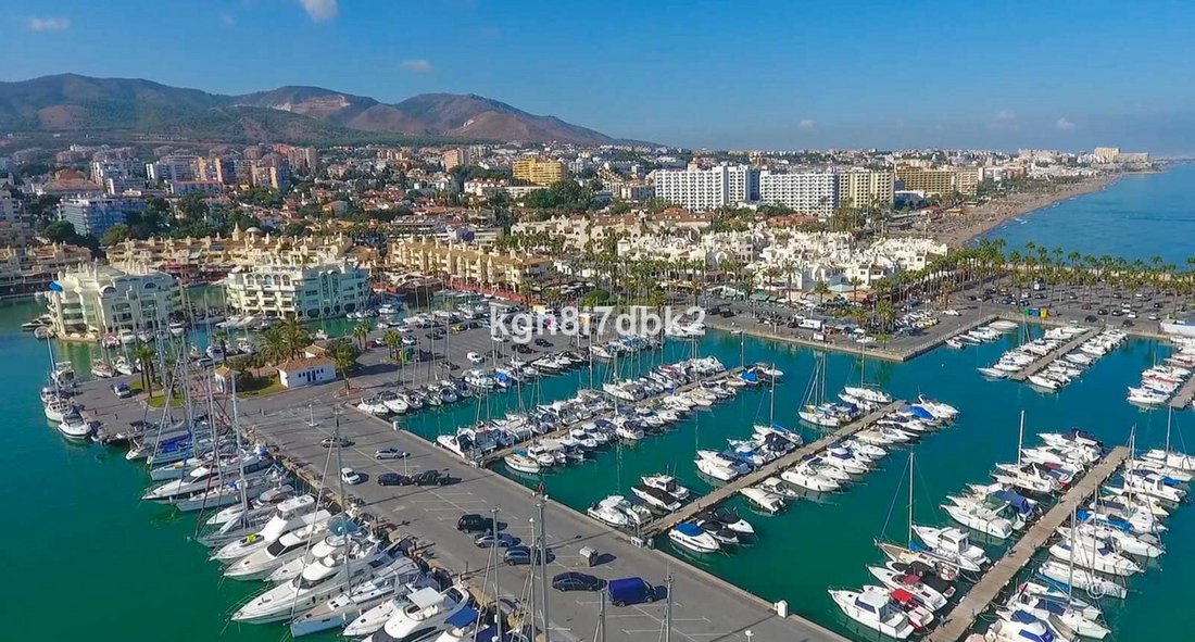 Apartment in Benalmadena, Andalusia, Spain 4 - 11328387