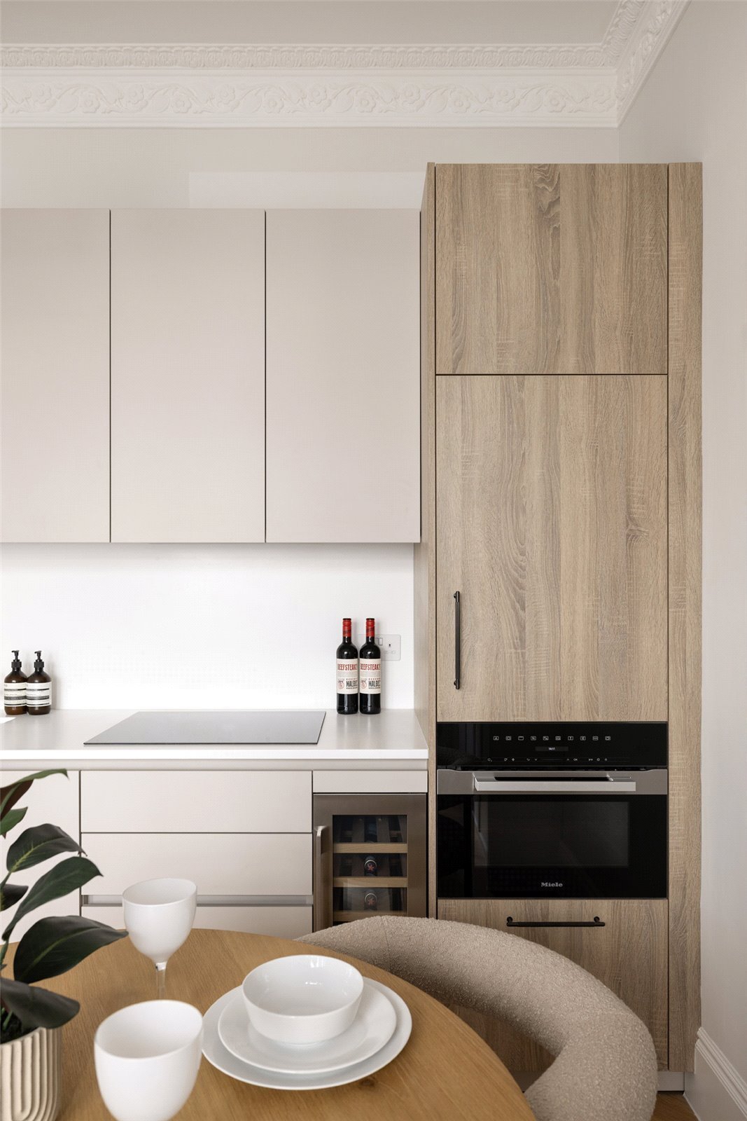 Apartment in Holland Park, Kensington And Chelsea, England 5 - 17539835