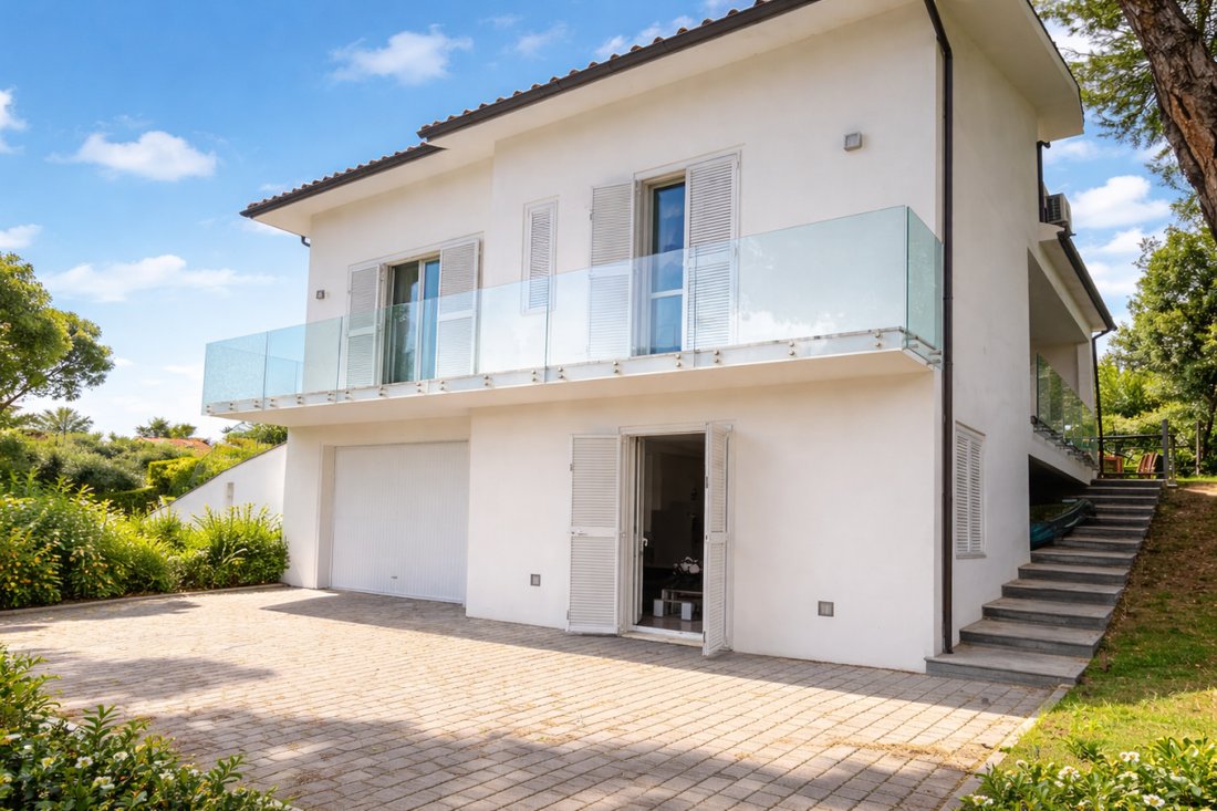 Villa in Numana, Marche, Italy 4 - 17543005