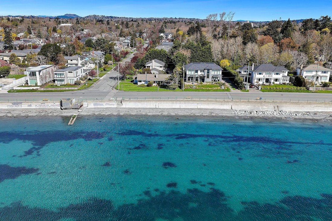 House in Oak Bay, British Columbia, Canada 1 - 17542284
