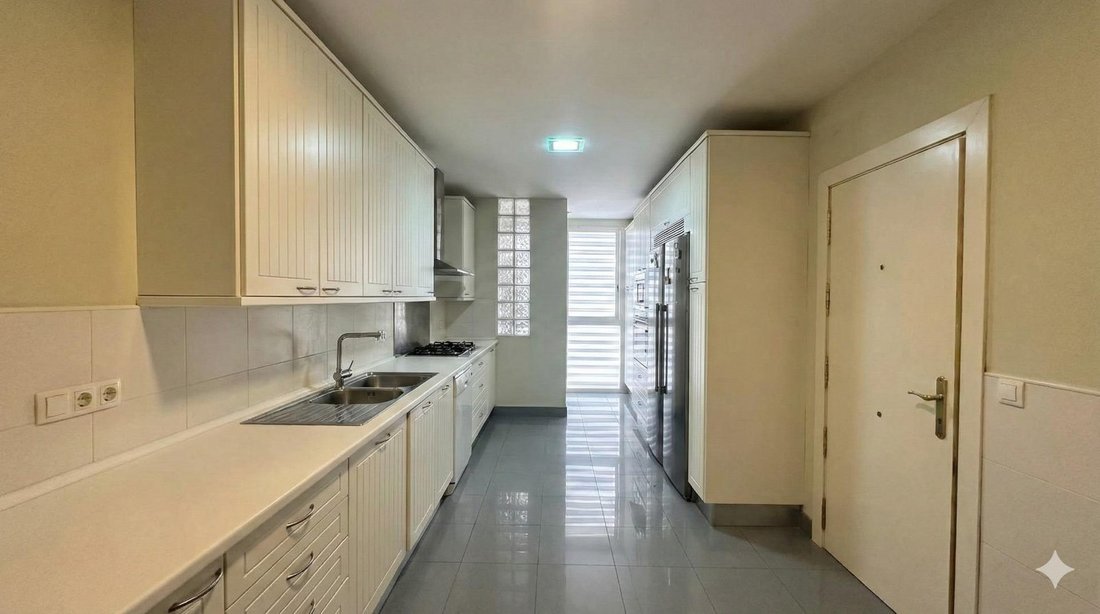 Apartment in Chamartín, Madrid, Spain 5 - 17539612