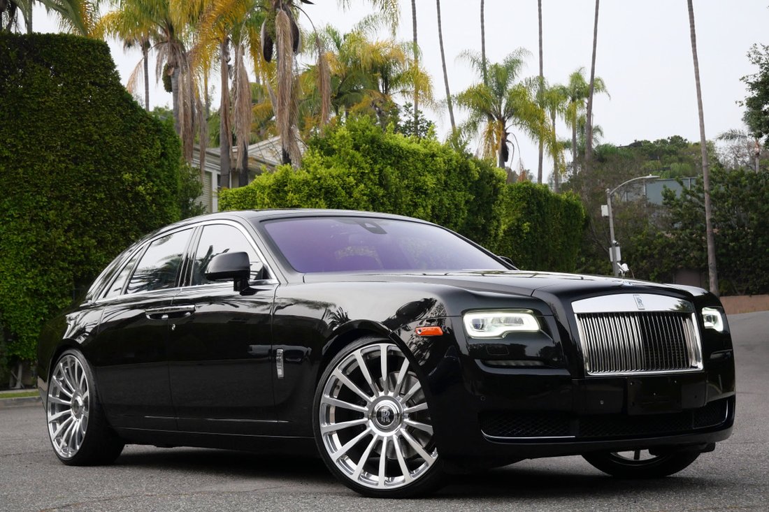 Sedan in West Hollywood, CA, United States 4 - 17542236