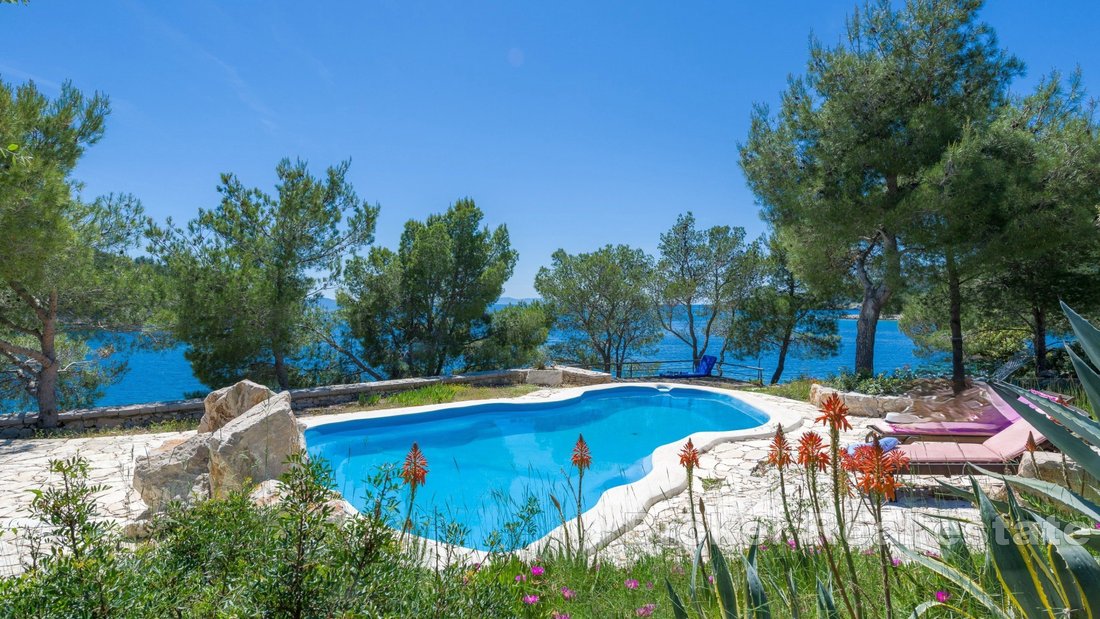 Villa in Dol, Split-Dalmatia County, Croatia 3 - 17538903