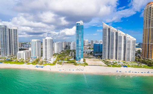 Condo in Sunny Isles Beach, Florida, United States 1
