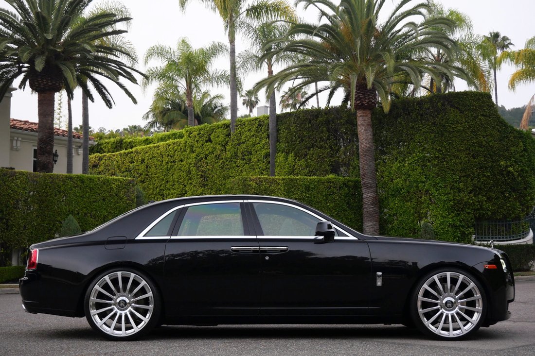 Sedan in West Hollywood, CA, United States 5 - 17542236