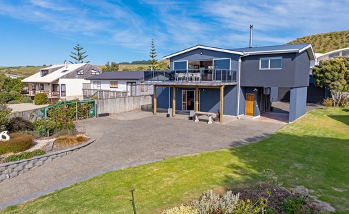 House in Riversdale Beach, Wellington, New Zealand 1