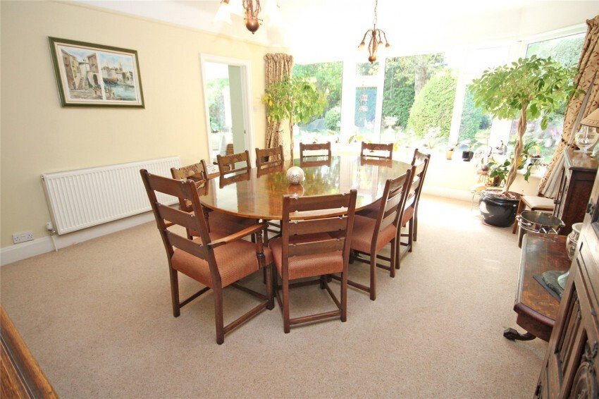Chalet in New Milton, England 4 - 17539739