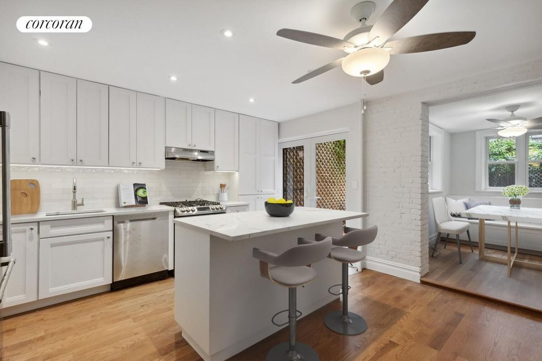 House in New York, New York, United States 3 - 17538979