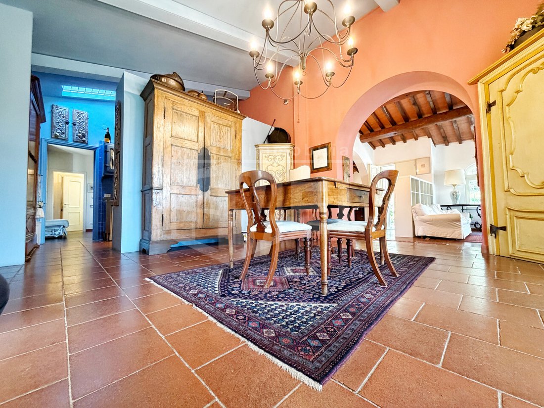 Villa in Historic Center, Livorno, Tuscany 3 - 17539809