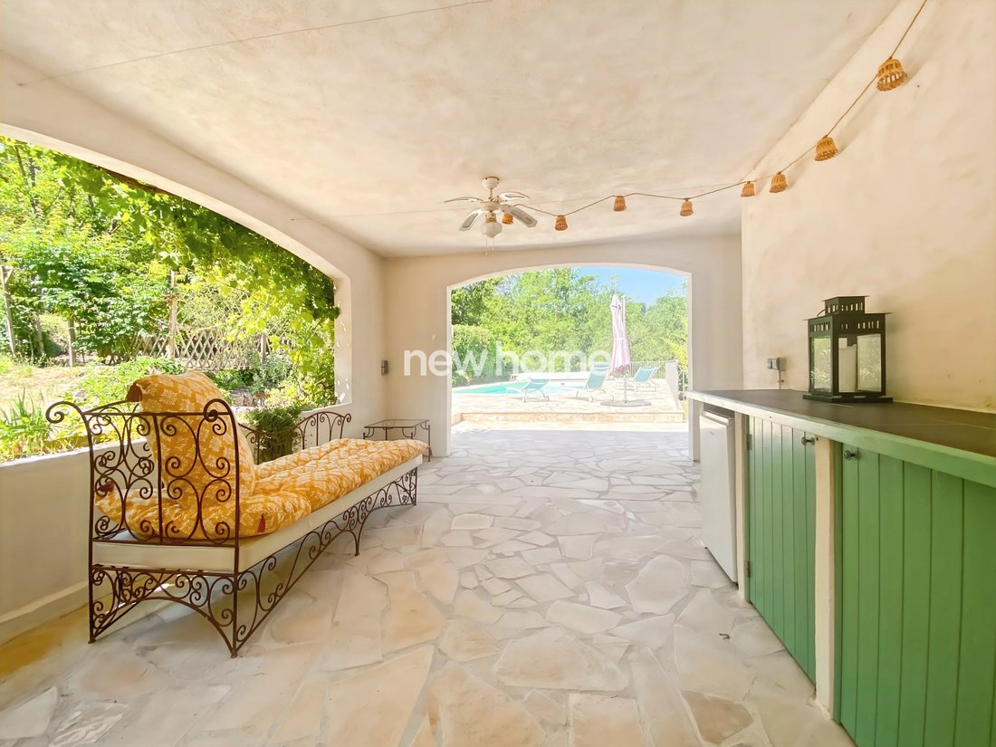 House in Saint-Paul-en-Forêt, Provence-Alpes-Côte d'Azur, France 4 - 17504875