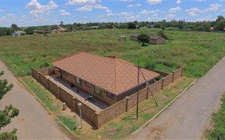 Land in Ventersdorp, North West, South Africa 5 - 17541719