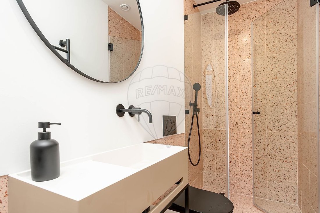 Apartment in Sao Vicente, Lisbon, Portugal 2 - 17540894