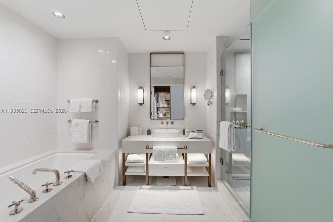 Condo in Fort Lauderdale, Florida, United States 5 - 17542004