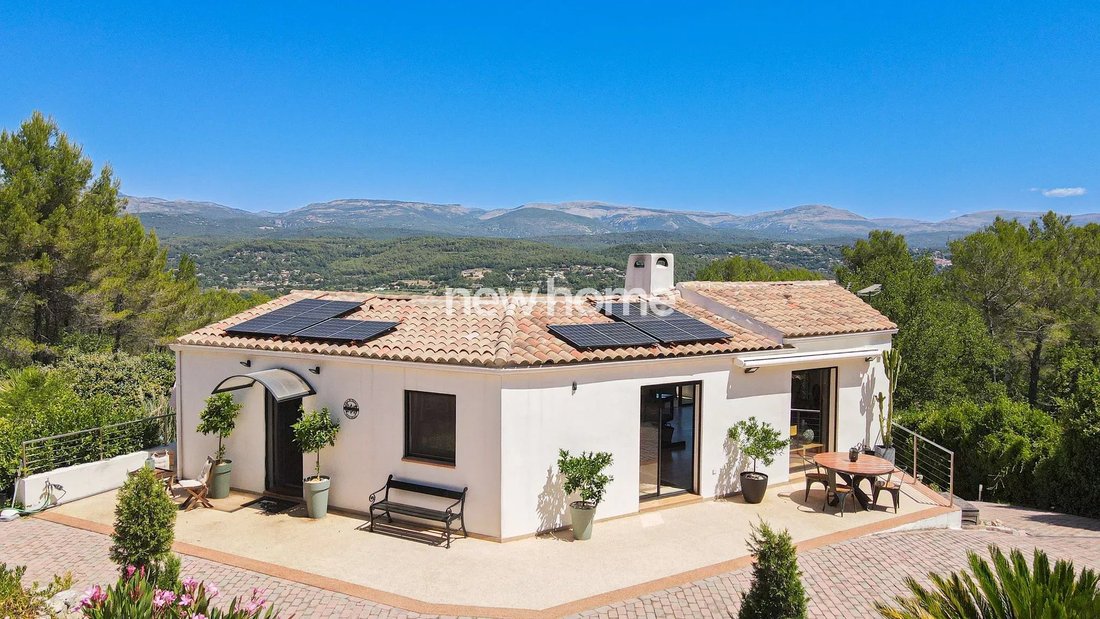 Villa in Tourrettes, Provence-Alpes-Côte d'Azur, France 2 - 17504583