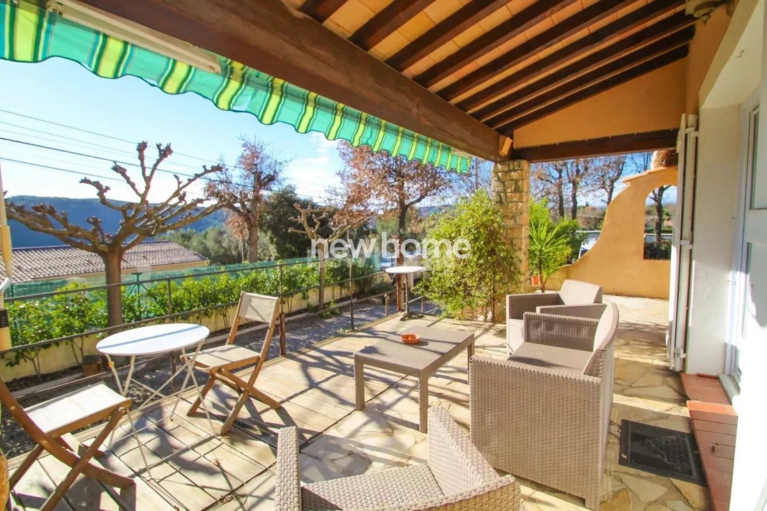 Villa in Bagnols-en-Forêt, Provence-Alpes-Côte d'Azur, France 5 - 17504683