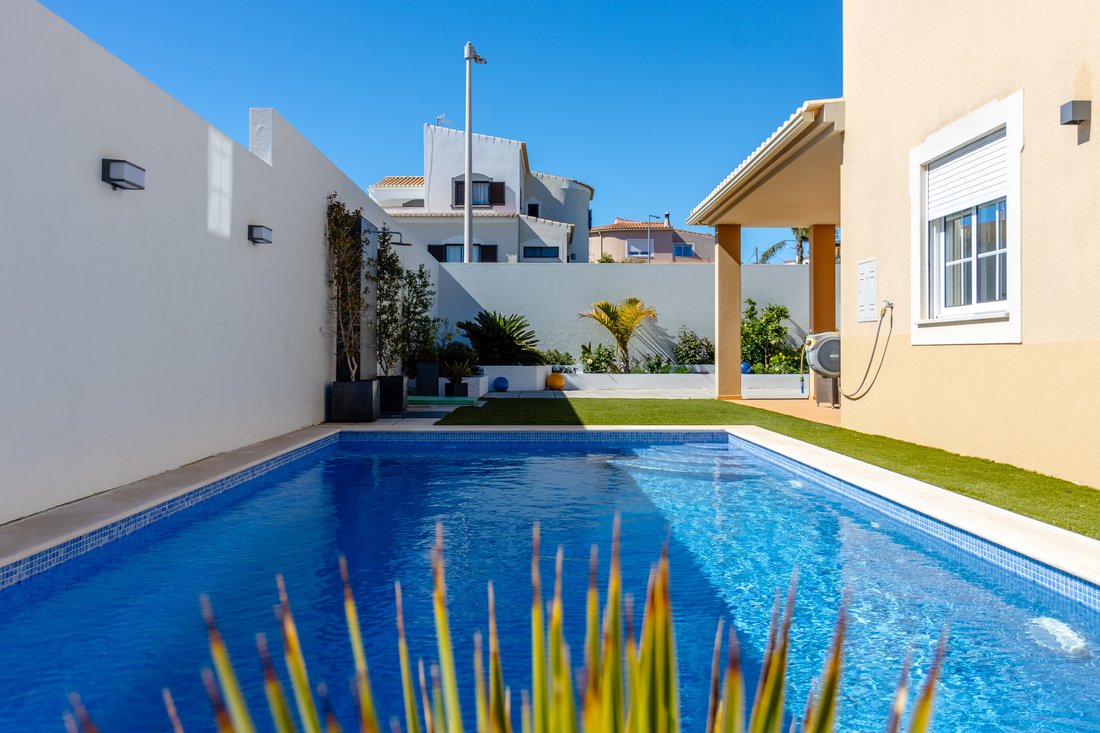 Villa in Sao Goncalo de Lagos, Algarve, Portugal 1 - 17290099