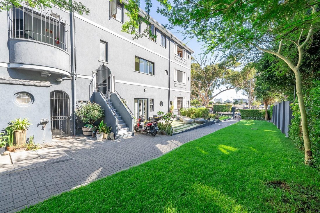 Chalet in Green Point, Cape Town, South Africa 5 - 17544527