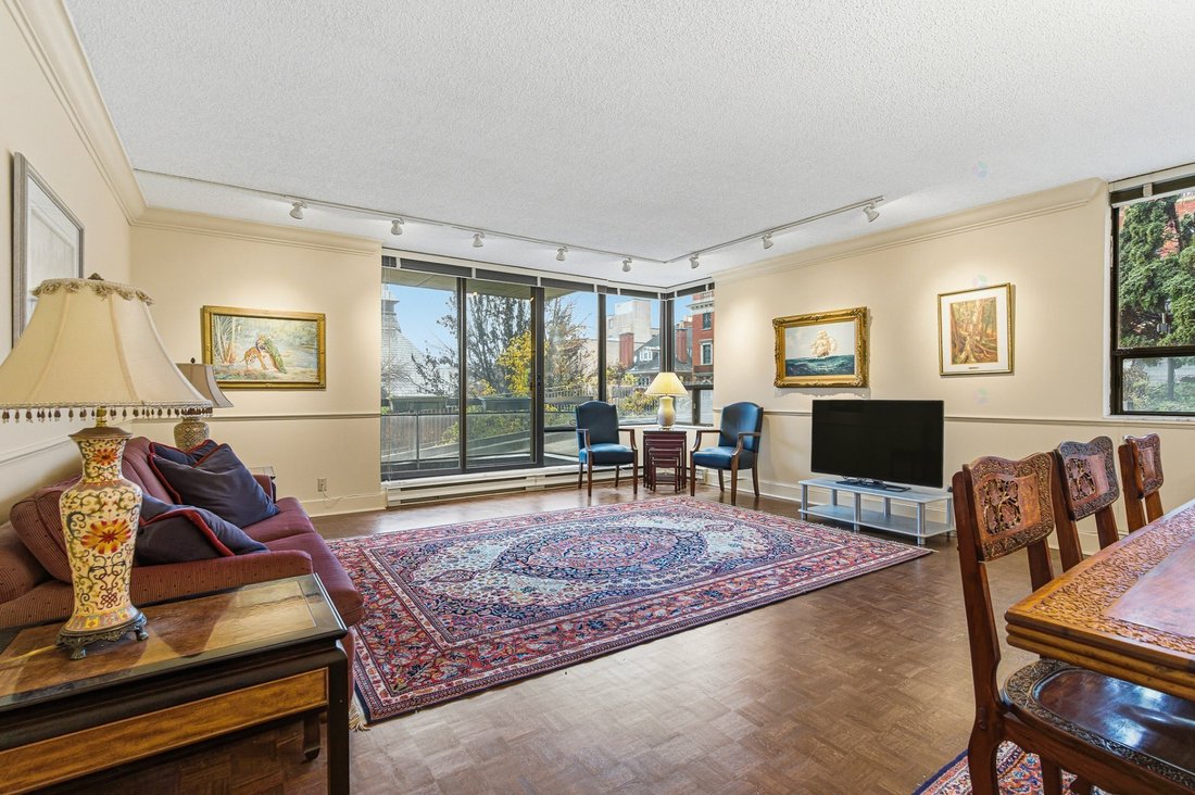 Condo in Montréal, Quebec, Canada 3 - 17544657