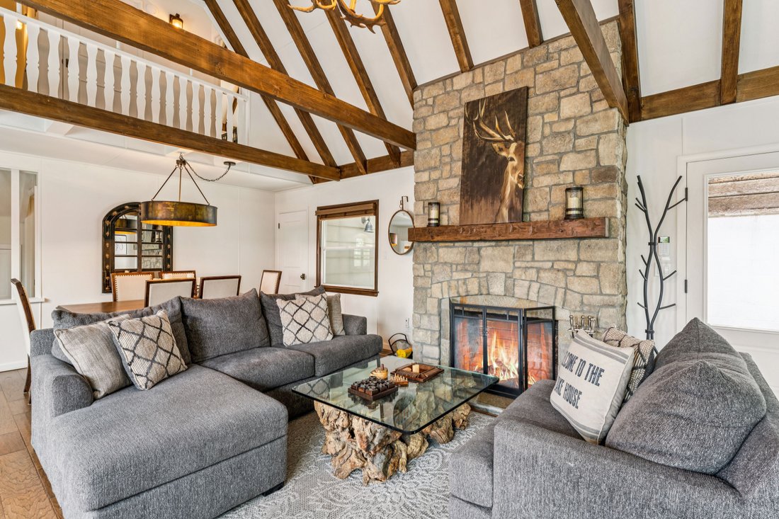 House in Lake Arrowhead, California, United States 1 - 17540816