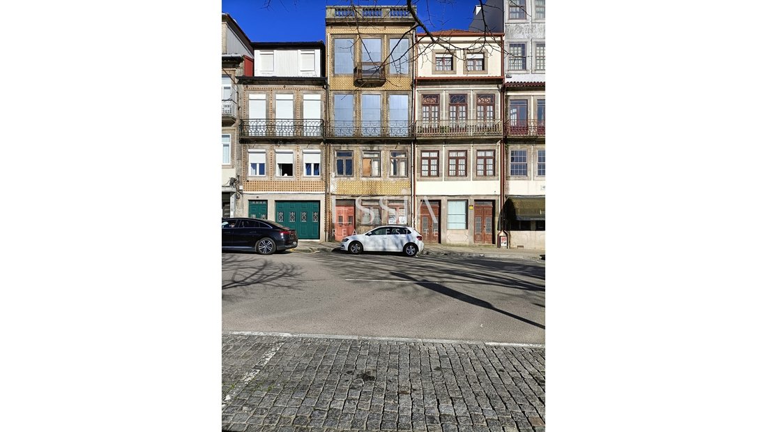 Cedofeita, Santo Ildefonso, Se, Miragaia, Sao Nicolau e Vitoria, Porto District, Portugal 1 - 17543001