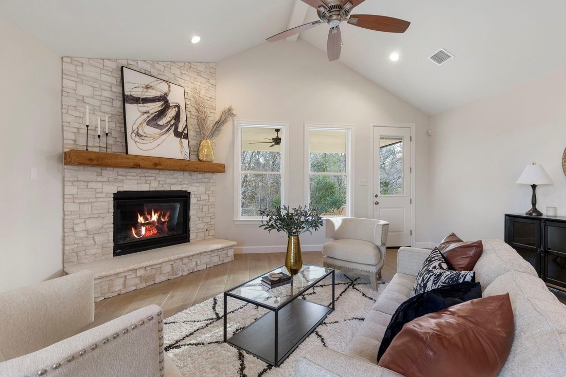 House in Brenham, Texas, United States 3 - 17544152