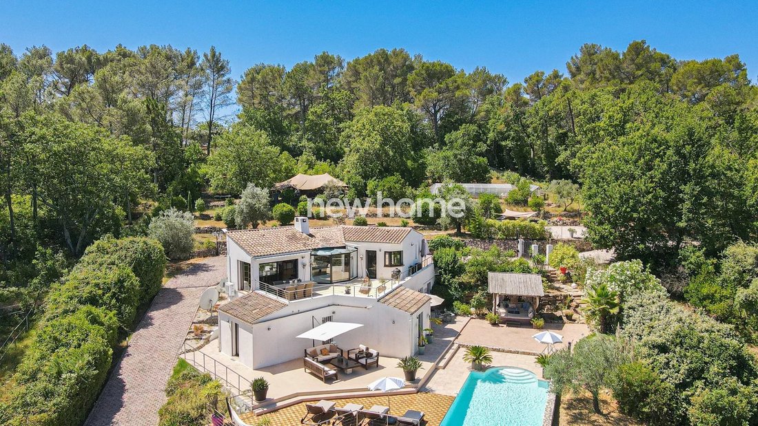 Villa in Tourrettes, Provence-Alpes-Côte d'Azur, France 1 - 17504583