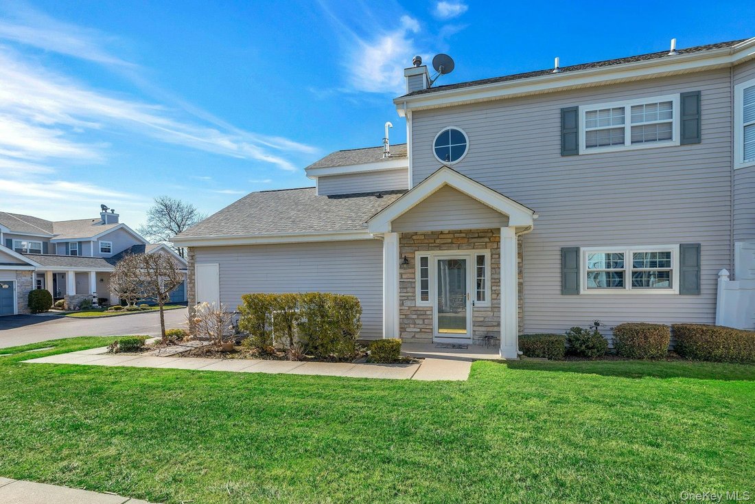 Condo in Moriches, New York, United States 1 - 17335370