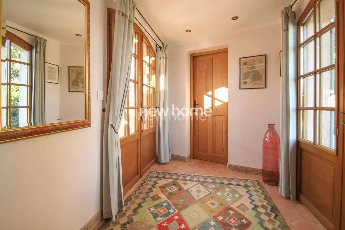House in Saint-Paul-en-Forêt, Provence-Alpes-Côte d'Azur, France 5 - 17504660
