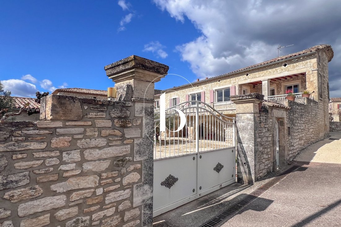 Maison à Orgnac-l'Aven, Auvergne-Rhône-Alpes, France 4 - 17543740