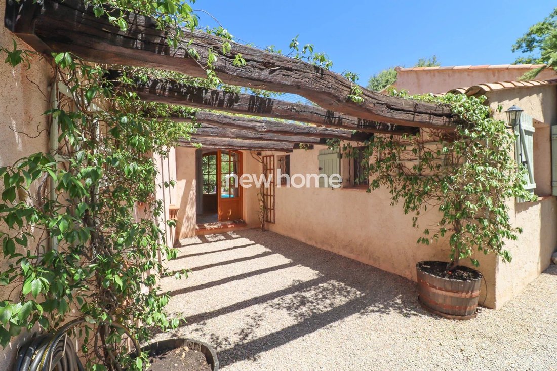 House in Saint-Paul-en-Forêt, Provence-Alpes-Côte d'Azur, France 4 - 17504660