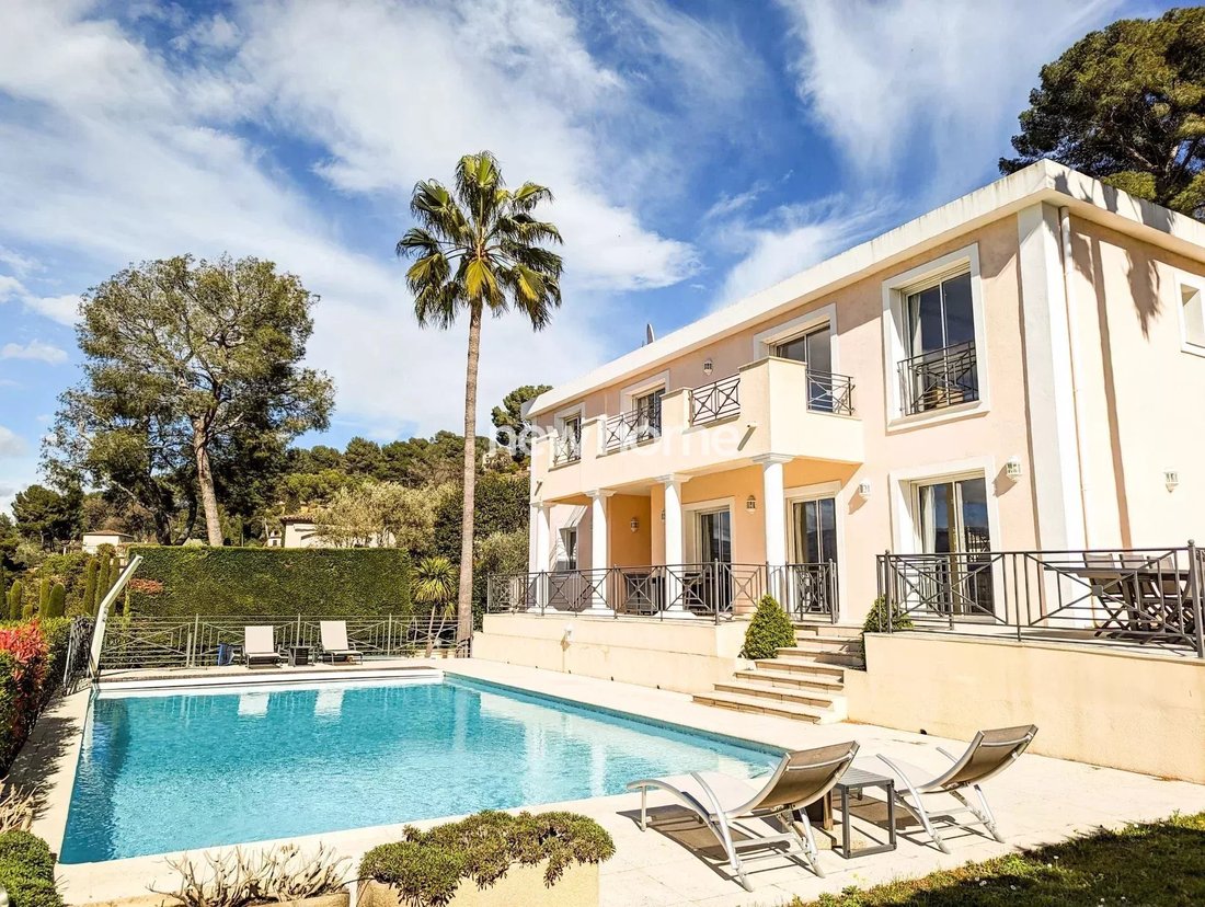 Villa in Mougins, Provence-Alpes-Côte d'Azur, France 1 - 17505318