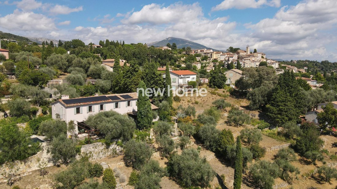 House in Châteauneuf-Grasse, Provence-Alpes-Côte d'Azur, France 1 - 17505489