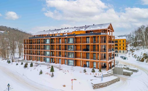 Condominio a Lac-Supérieur, Québec, Canada 1