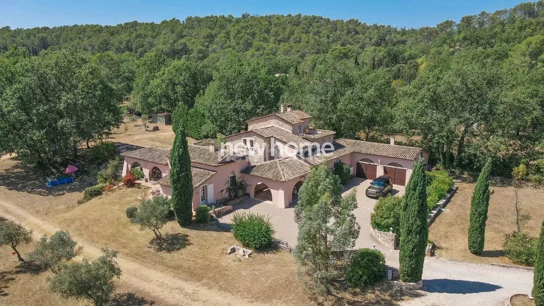 House in Fayence, Provence-Alpes-Côte d'Azur, France 1 - 17504616