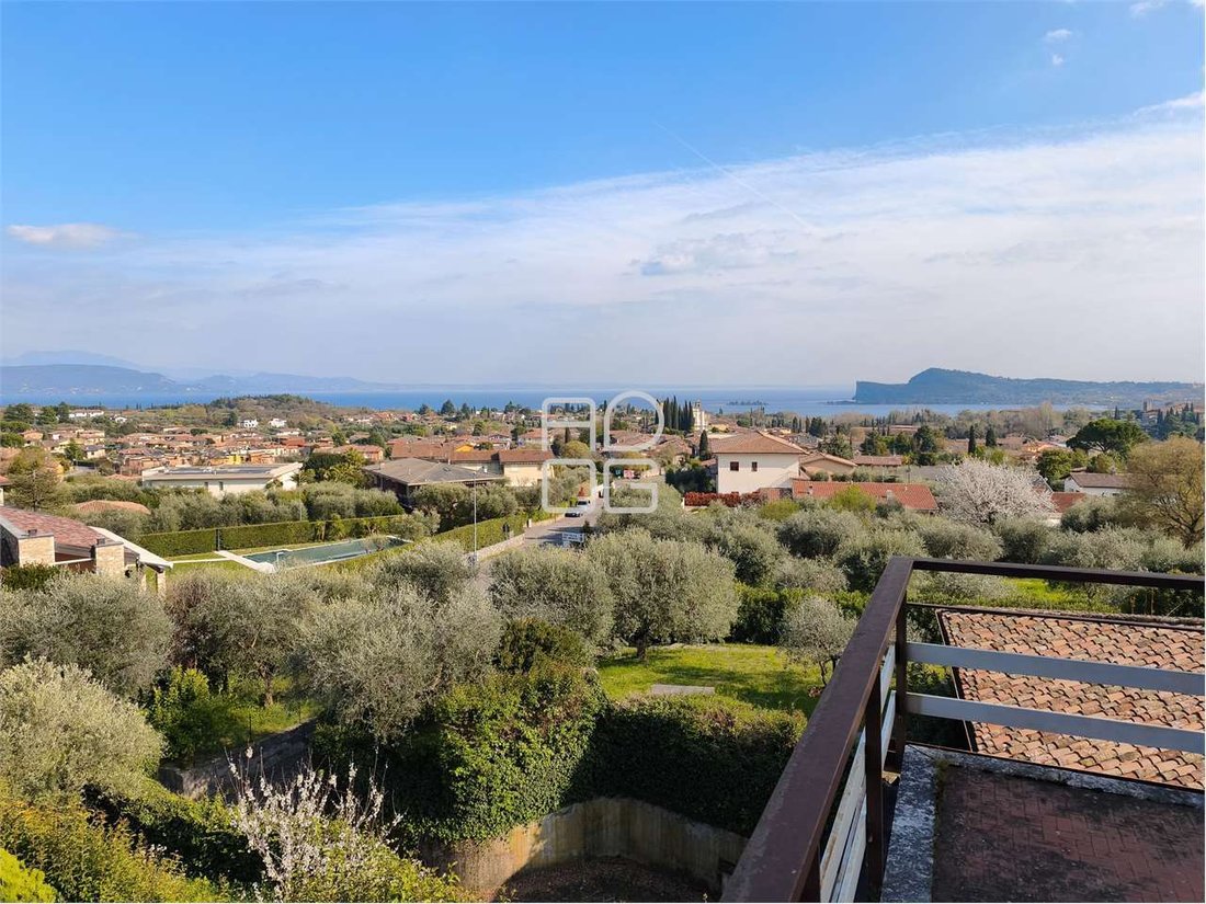 Villa in San Felice del Benaco, Lombardy, Italy 3 - 17544352
