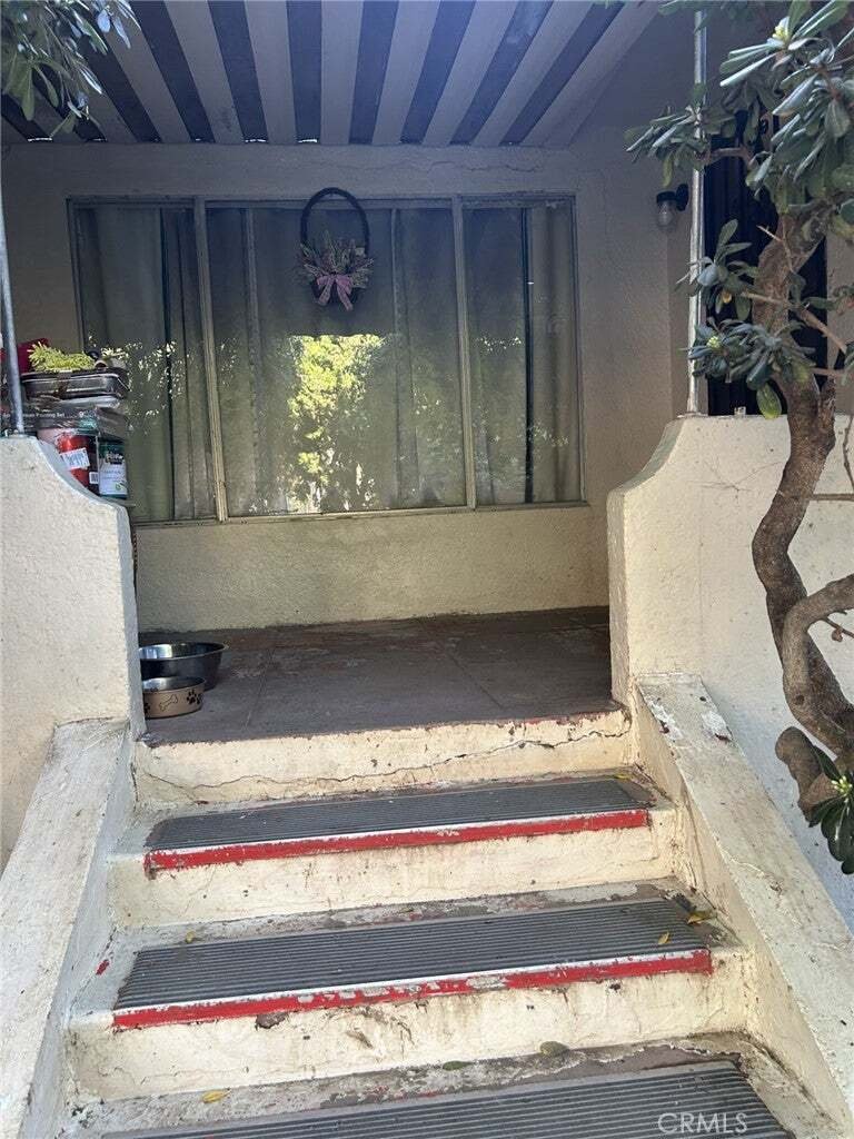 House in Los Angeles, California, United States 4 - 17540909