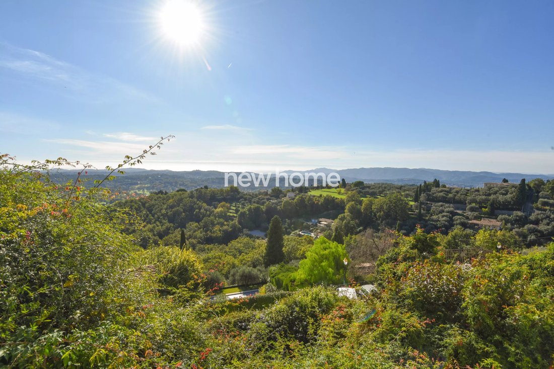 Country House in Châteauneuf-Grasse, Provence-Alpes-Côte d'Azur, France 2 - 17505392