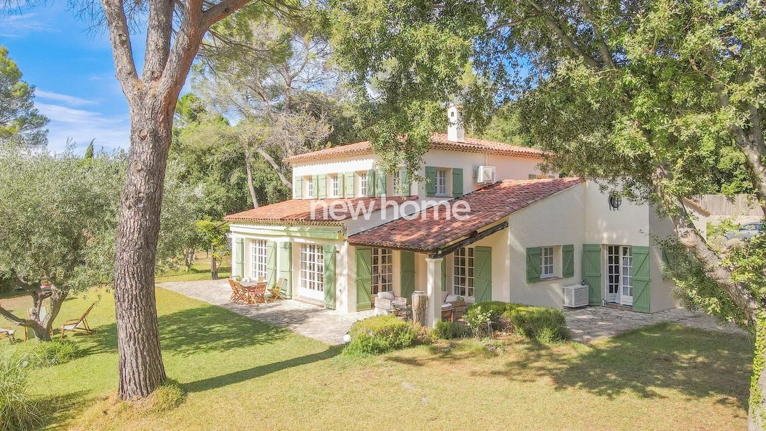 Villa in Montauroux, Provence-Alpes-Côte d'Azur, France 4 - 17504522