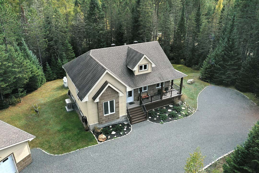 House in Mont-Tremblant, Quebec, Canada 5 - 17544659