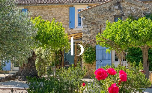 House in Goudargues, Occitania, France 1