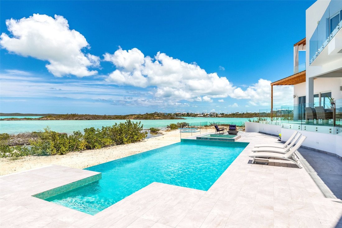 House in Cooper Jack Bay Settlement, Caicos Islands, Turks and Caicos Islands 1 - 17540969