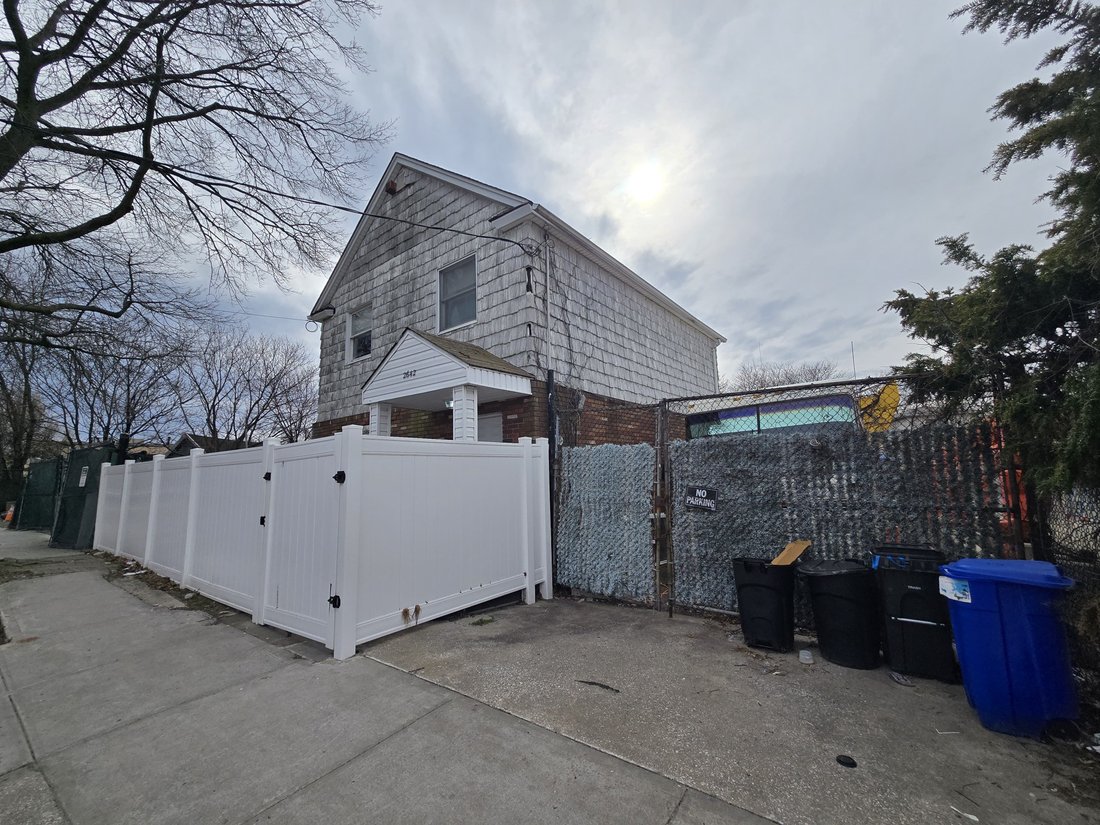 House in New York, New York, United States 2 - 17540826